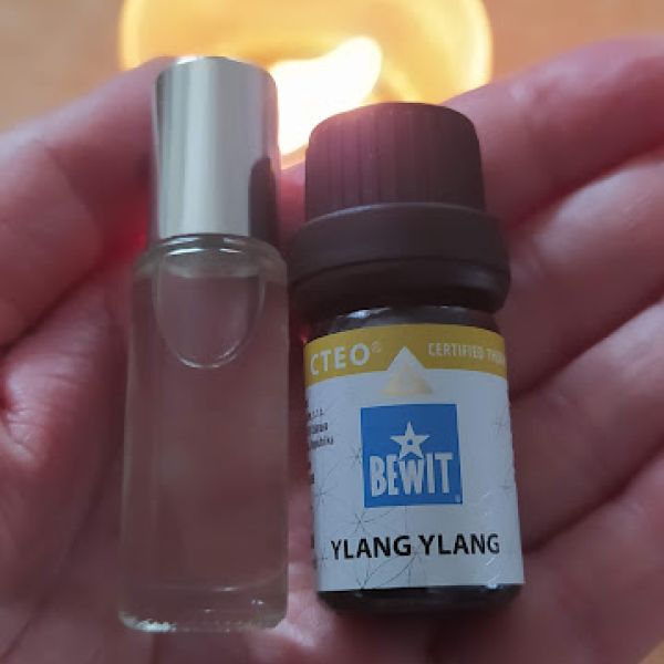 ylang ylang.jpg