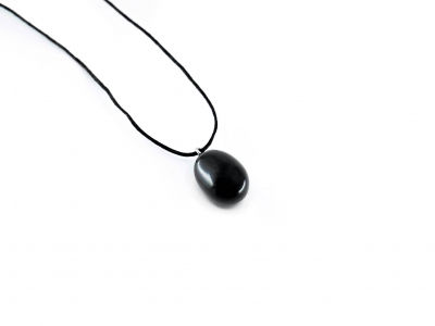 BEWIT Shungite pebble pendant